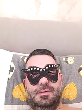 Vampiro83zz online show from 26, 6, 2026