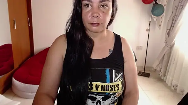 Snapshot of vivian-milf chatting on 25, 11, 2025 vivian-milf online show from 25, 11, 2025