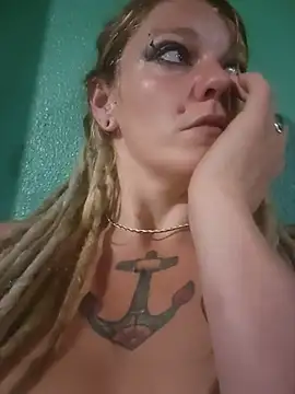 Horny hippie online show from 29, 7, 2026