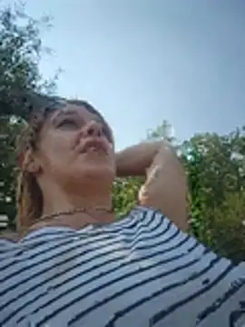 Horny hippie online show from 29, 7, 2026