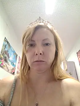 Snapshot of JenyJansy chatting on 1, 12, 2025 JenyJansy online show from 1, 12, 2025
