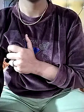 Snapshot of RASHMI_SHARMA9 chatting on 14, 2, 2026 RASHMI SHARMA9 online show from 14, 2, 2026