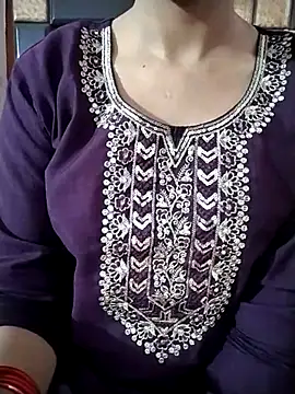 RASHMI SHARMA9 online show from 4, 4, 2026