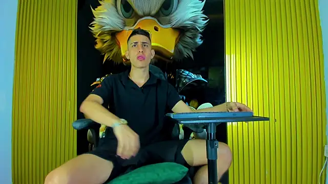 twink scott  online show from 23, 12, 2025