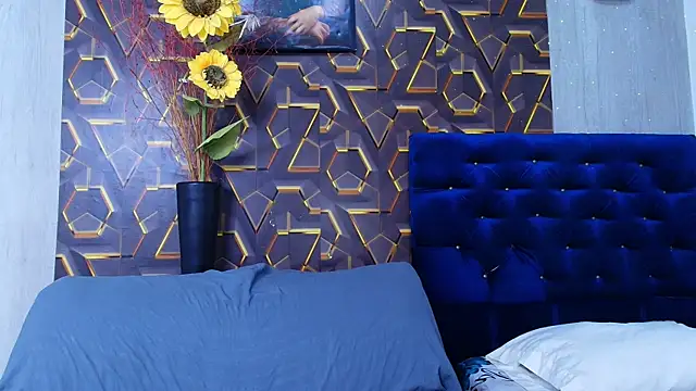 Snapshot of kim_curlyy chatting on 4, 7, 2026 kim curlyy online show from 4, 7, 2026