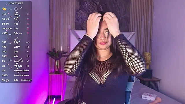 Snapshot of Ashley_Larson chatting on 2, 12, 2025 Ashley Larson online show from 2, 12, 2025