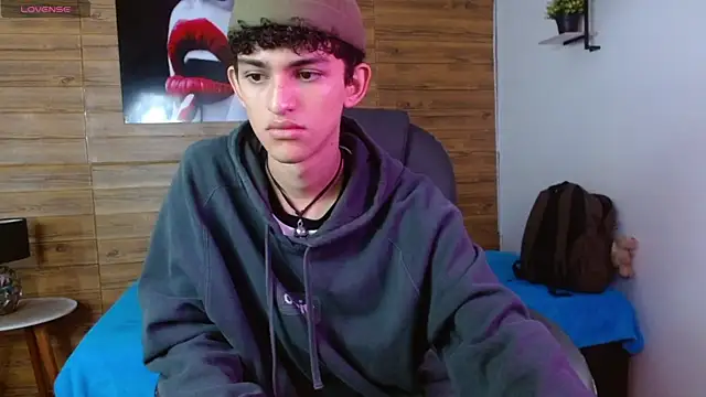 Snapshot of Michaelkoiv chatting on 27, 11, 2025 Michaelkoiv online show from 27, 11, 2025