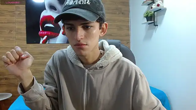 Michaelkoiv online show from 4, 12, 2025