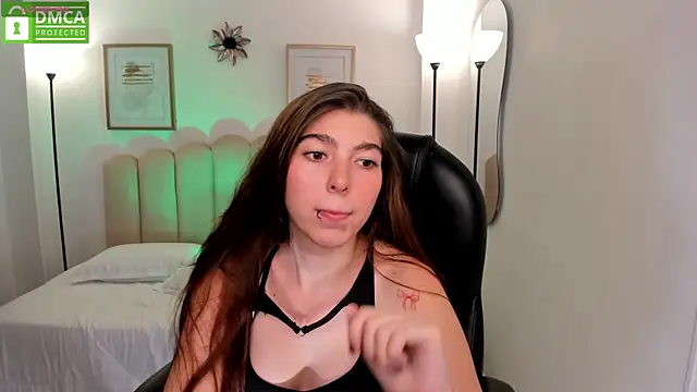 Snapshot of valeryn_darter chatting on 3, 12, 2025 valeryn darter online show from 3, 12, 2025