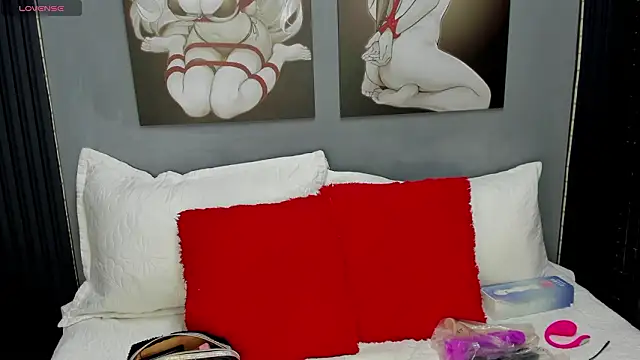 nora temptress online show from 27, 3, 2026