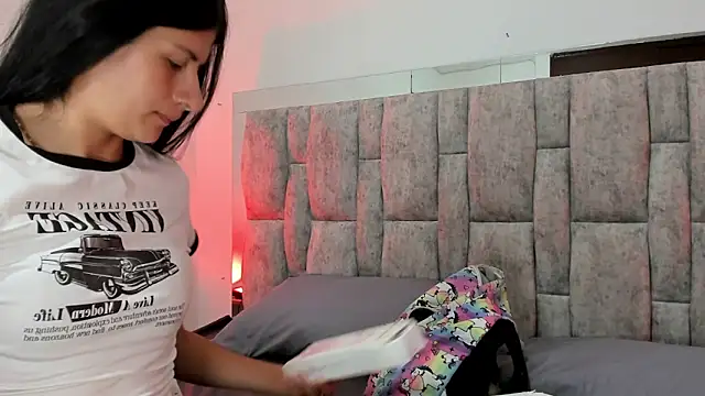 ZafiraNavarro online show from 9, 2, 2026