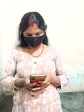 Pooja bhabhi00 online show from 17, 12, 2025