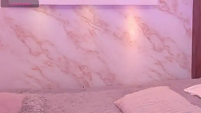 Dakota ferreti  online show from 10, 4, 2026