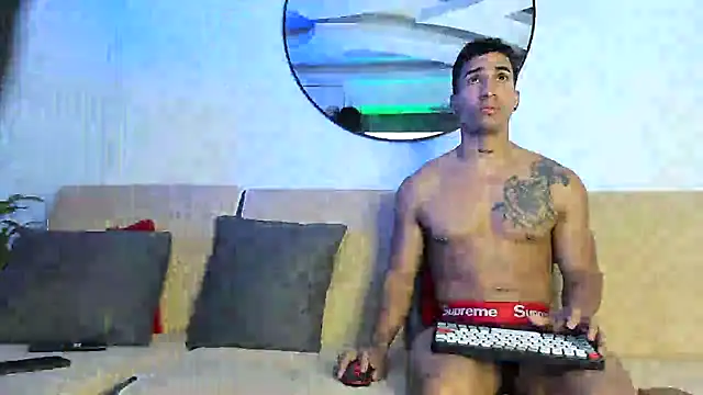 Snapshot of jamesshot chatting on 14, 6, 2026 jamesshot online show from 14, 6, 2026