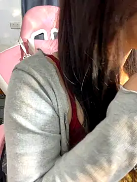 Snapshot of Anna_sexyyy chatting on 1, 12, 2025 Anna sexyyy online show from 1, 12, 2025