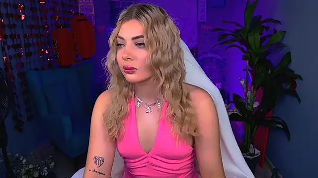 HyileyClark online show from 22, 2, 2026