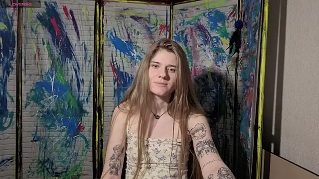 Adell Love online show from 16, 4, 2026