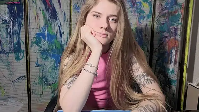 Snapshot of Adell_Love chatting on 10, 5, 2026 Adell Love online show from 10, 5, 2026
