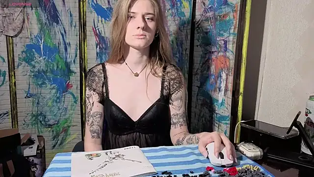 Snapshot of Adell_Love chatting on 31, 5, 2026 Adell Love online show from 31, 5, 2026