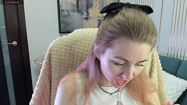 SofiAngela online show from 4, 12, 2025