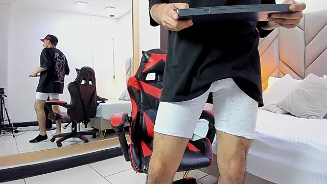 MatthewCullen online show from 18, 4, 2026