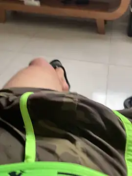 Snapshot of CARIIOCA_20cm chatting on 27, 11, 2025 CARIIOCA 20cm online show from 27, 11, 2025