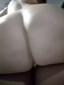 SAKURA HOT2 online show from 1, 12, 2025