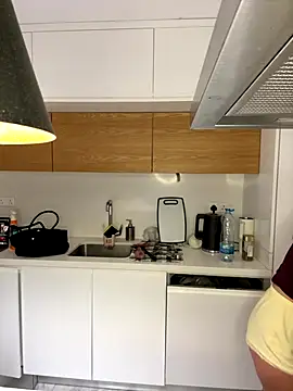 madlynginger online show from 20, 12, 2025