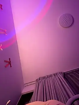 madlynginger online show from 12, 1, 2026