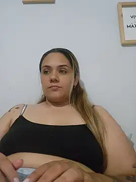 Snapshot of LoreinnFox chatting on 1, 5, 2026 LoreinnFox online show from 1, 5, 2026