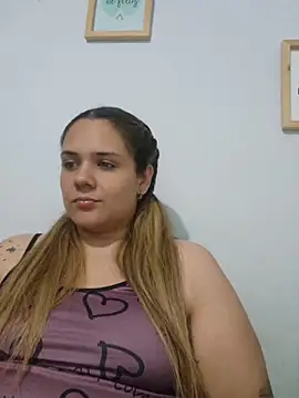 Snapshot of LoreinnFox chatting on 2, 5, 2026 LoreinnFox online show from 2, 5, 2026