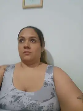 Snapshot of LoreinnFox chatting on 16, 5, 2026 LoreinnFox online show from 16, 5, 2026