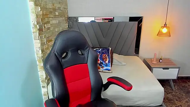 BRIAGALVIN4 online show from 2, 12, 2025