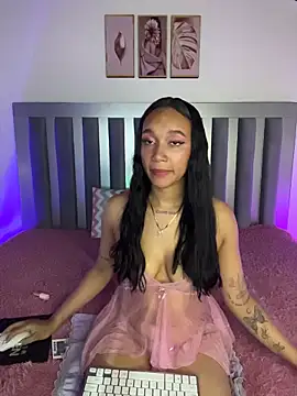 Snapshot of coraline_vera chatting on 13, 5, 2026 coraline vera online show from 13, 5, 2026