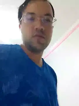Snapshot of Silvakkfitk chatting on 21, 5, 2026 Silvakkfitk online show from 21, 5, 2026