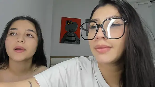 Snapshot of ROUS_SWEET_ chatting on 4, 6, 2026 ROUS SWEET online show from 4, 6, 2026