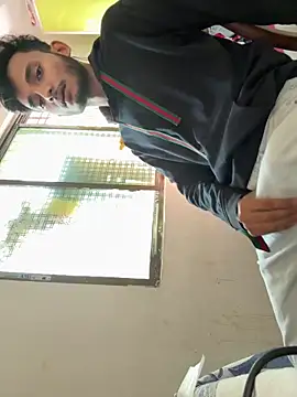 Snapshot of austindaddy69 chatting on 27, 11, 2025 austindaddy69 online show from 27, 11, 2025