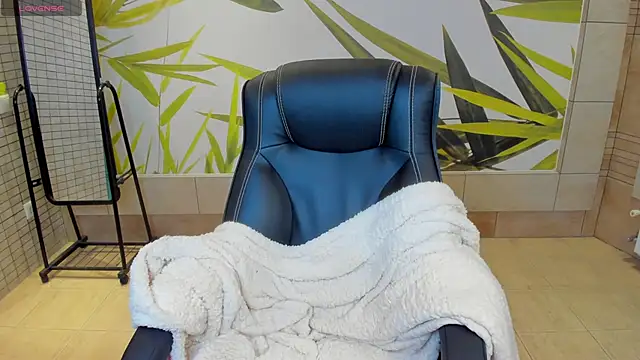 Snapshot of Carolina-sky chatting on 5, 6, 2026 Carolina-sky online show from 5, 6, 2026