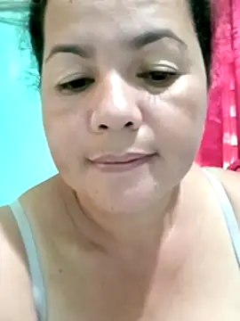 Hottie lauren05 online show from 2, 12, 2025