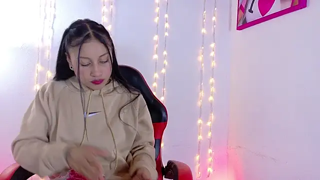 Taylor  Swiftt online show from 8, 1, 2026