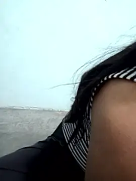 Zoyaa-Zubair online show from 18, 4, 2026