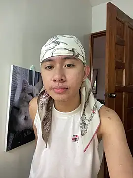 asiantwink0000 online show from 3, 2, 2026