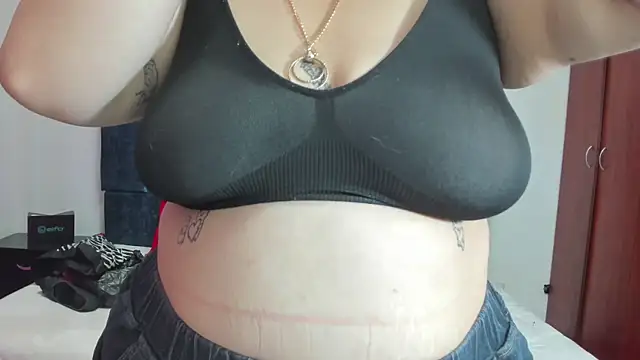 jadeeverglot online show from 2, 12, 2025