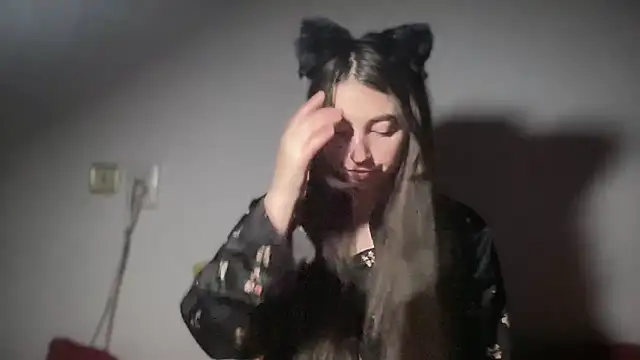 Aphr0ditee online show from 13, 1, 2026