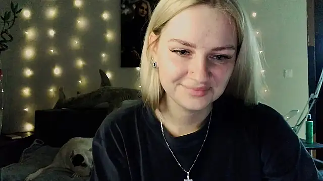 Whitehex666 online show from 2, 12, 2025