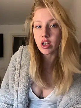 RosieLovexoxx online show from 6, 1, 2026