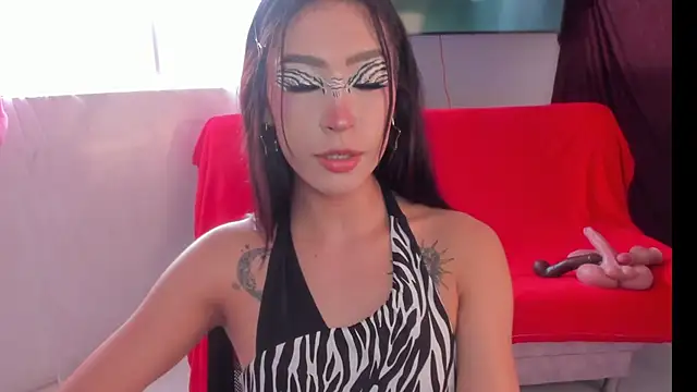 Snapshot of Ounla_Sweet chatting on 25, 6, 2026 Ounla Sweet online show from 25, 6, 2026