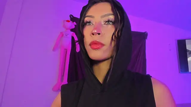 Snapshot of Ounla_Sweet chatting on 1, 7, 2026 Ounla Sweet online show from 1, 7, 2026
