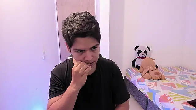 Snapshot of Asta_YunoXXX chatting on 27, 3, 2026 Asta YunoXXX online show from 27, 3, 2026