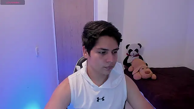 Snapshot of Asta_YunoXXX chatting on 10, 4, 2026 Asta YunoXXX online show from 10, 4, 2026